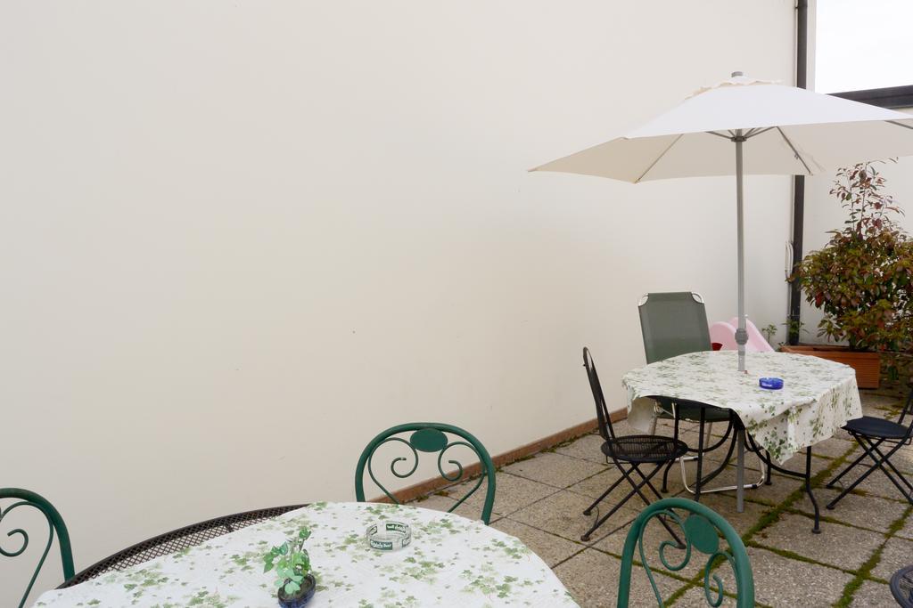 Albergo Meuble Abatjour Mantova Exteriör bild