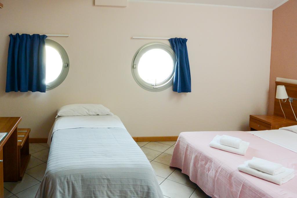 Albergo Meuble Abatjour Mantova Exteriör bild