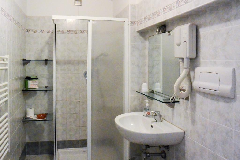Albergo Meuble Abatjour Mantova Exteriör bild