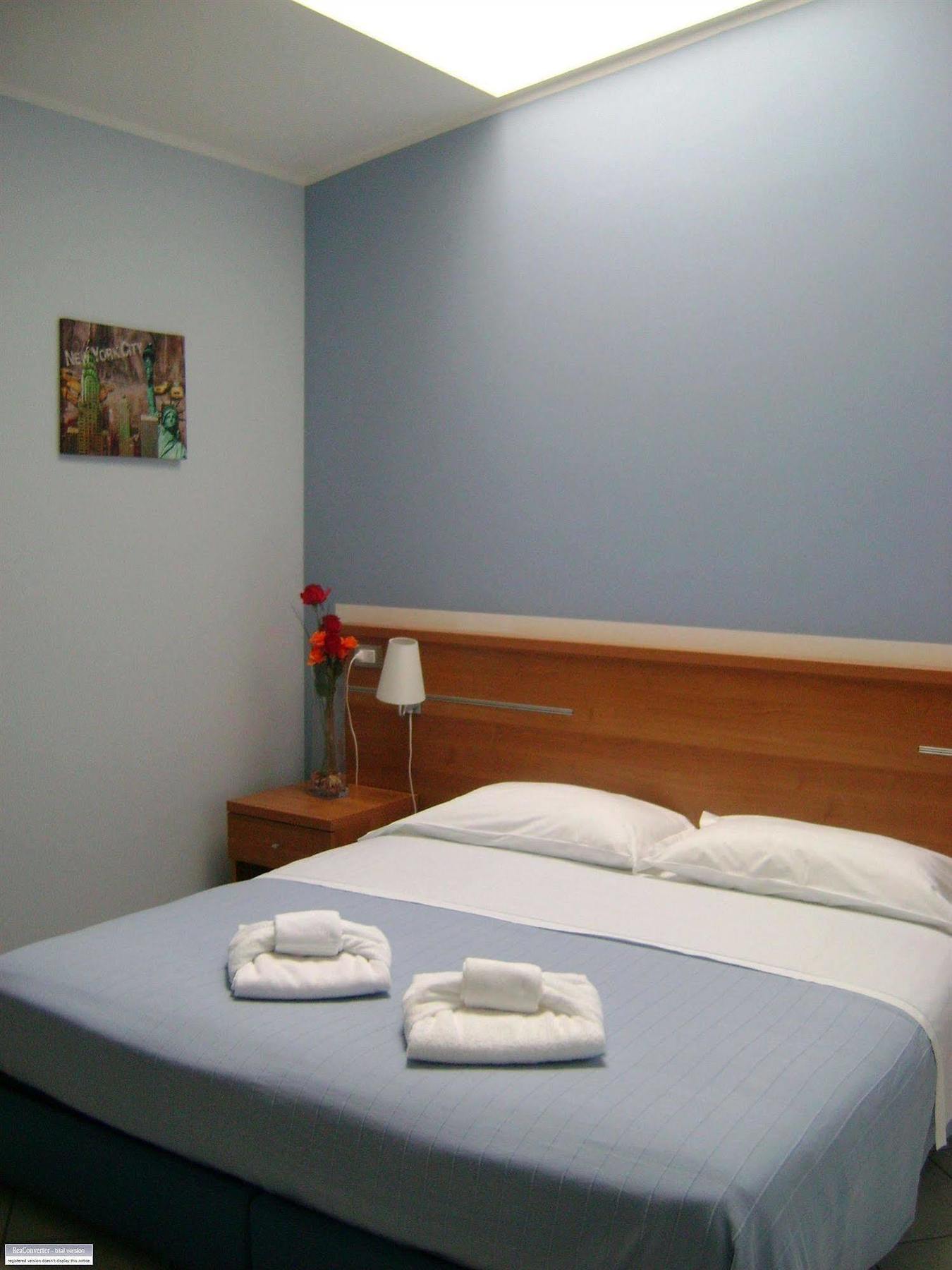 Albergo Meuble Abatjour Mantova Exteriör bild